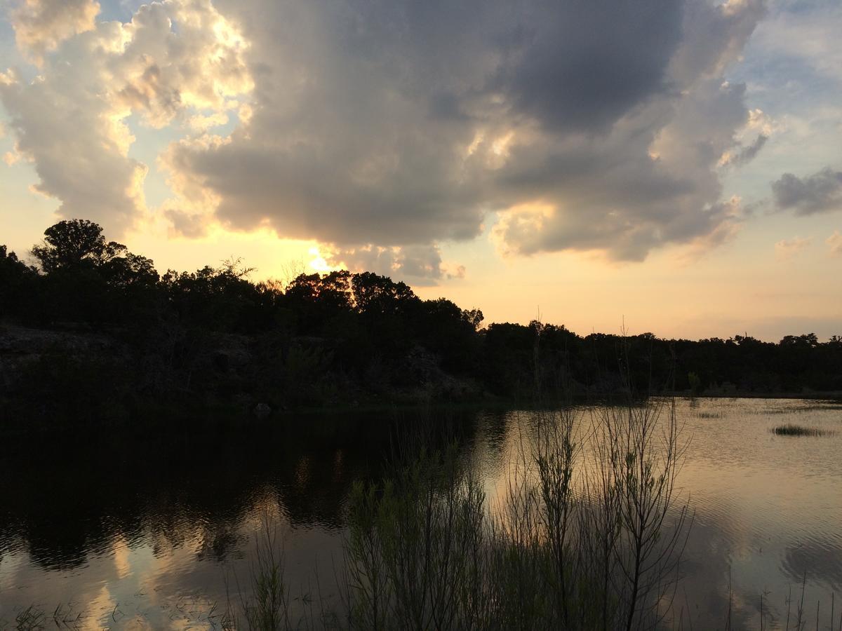 Fishers Of Men Ranch Home マーブル・フォールズ エクステリア 写真